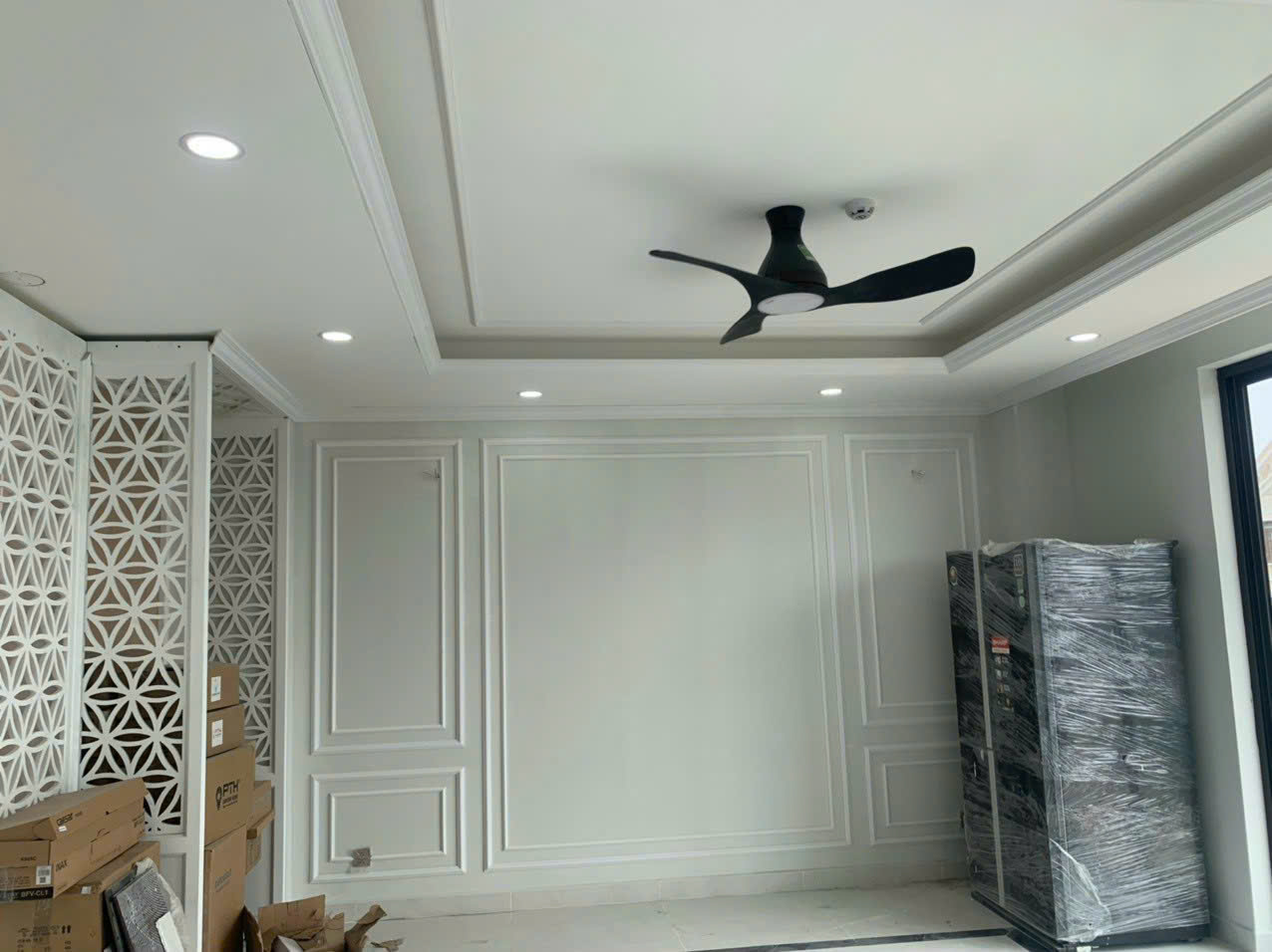 TRẦN VÁCH THẠCH CAO TPHCM